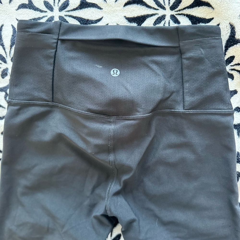Lululemon running leggings - size 8 - LOTS of compression - NEW